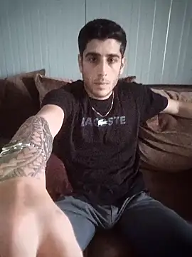 arenn1997 online show from March 15, 12:23 pm