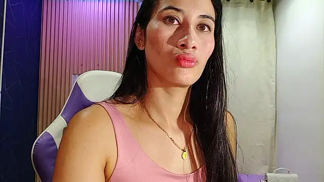 Snapshot of Cataleyalove_ADY chatting on November 11, 3:01 am Cataleyalove ADY online show from November 11, 3:01 am