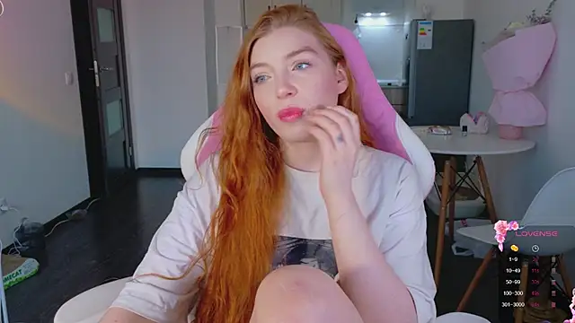 cinnabon girls online show from March 14, 3:18 pm