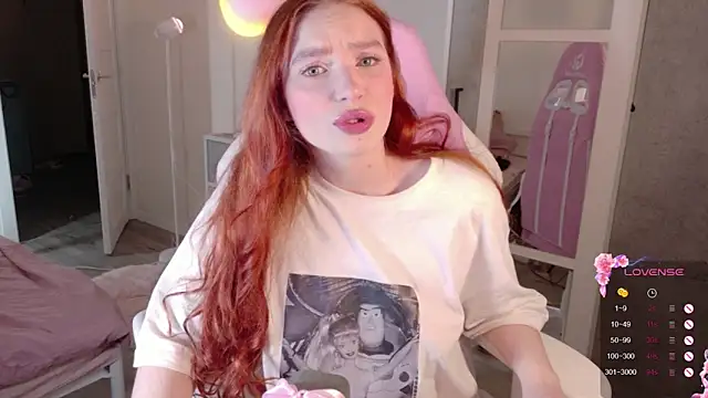 cinnabon girls online show from November 24, 9:15 pm