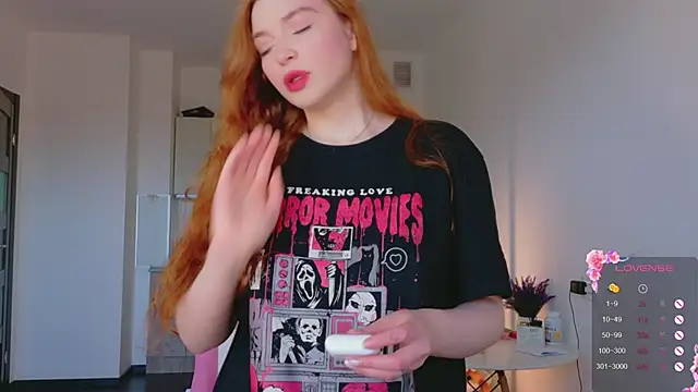 cinnabon girls online show from May 3, 4:21 pm