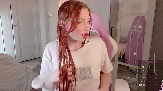 cinnabon girls online show from December 5, 12:43 am