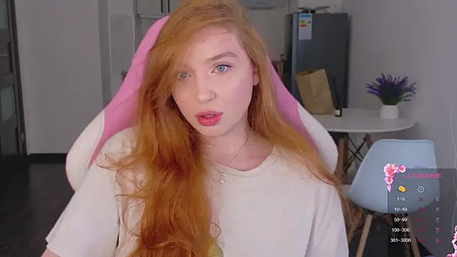 cinnabon girls online show from March 29, 6:42 pm