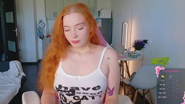 Snapshot of cinnabon_girls chatting on June 30, 3:23 pm cinnabon girls online show from June 30, 3:23 pm