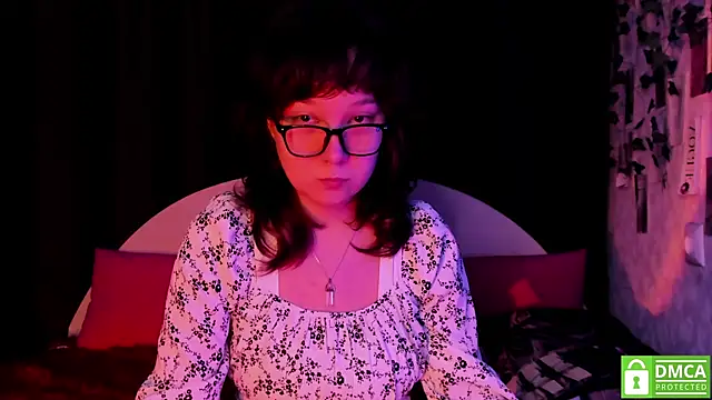 Snapshot of dreamgirllovee chatting on October 23, 10:30 pm dreamgirllovee online show from October 23, 10:30 pm