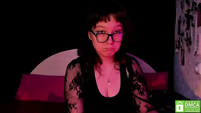 Snapshot of dreamgirllovee chatting on October 30, 11:56 pm dreamgirllovee online show from October 30, 11:56 pm