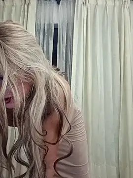 viollett 28 online show from March 14, 12:05 am