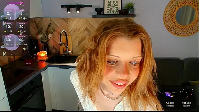 Hannah Carr online show from May 5, 7:50 pm