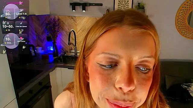 Hannah Carr online show from June 2, 9:37 pm