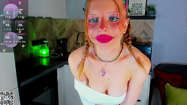 Hannah Carr online show from February 28, 7:02 pm