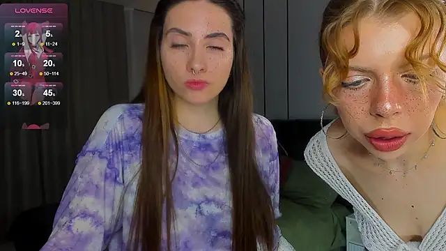 Snapshot of Hannah_Carr chatting on November 23, 5:56 pm Hannah Carr online show from November 23, 5:56 pm