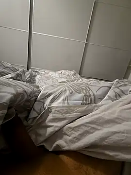 Hardmard online show from December 20, 6:35 pm