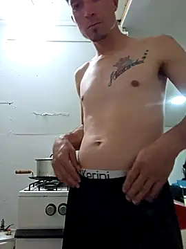 Snapshot of realg2307 chatting on February 27, 12:55 am realg2307 online show from February 27, 12:55 am