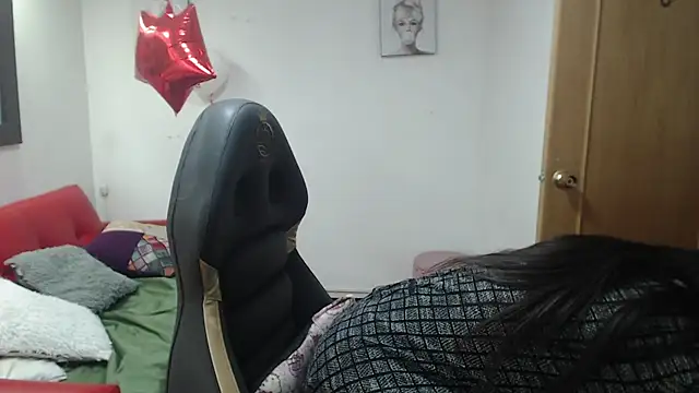 enderlis online show from March 20, 11:11 am