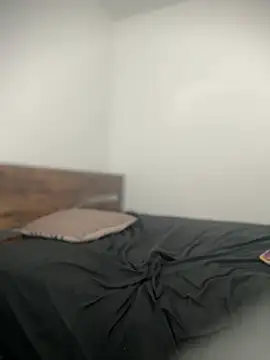 ColdAssXav93 online show from April 4, 12:23 pm