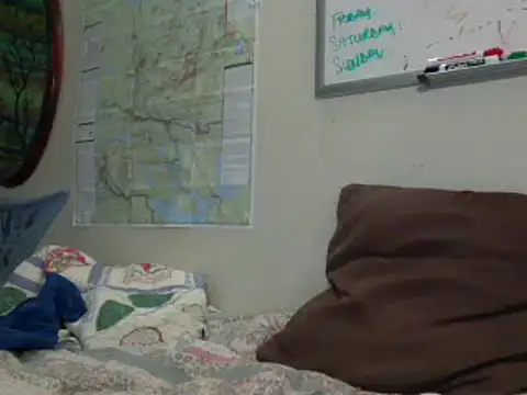 Snapshot of PeterDerzzz chatting on November 17, 4:44 pm PeterDerzzz online show from November 17, 4:44 pm