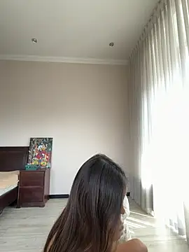 Hott Lolla online show from March 23, 8:36 am