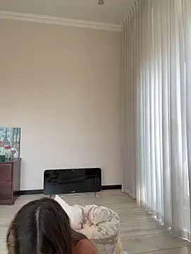 Hott Lolla online show from October 21, 9:30 am