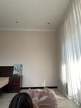 Hott Lolla online show from March 4, 8:55 am