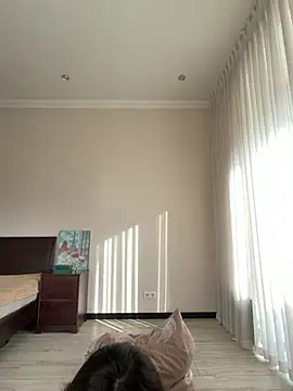 Hott Lolla online show from January 13, 8:29 am