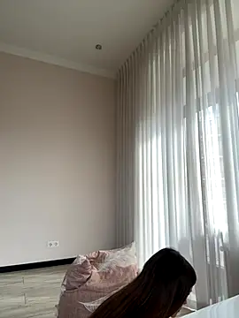 Hott Lolla online show from October 3, 7:21 am