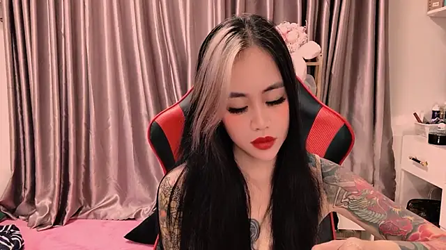 Snapshot of witch-39 chatting on March 2, 5:08 am witch-39 online show from March 2, 5:08 am