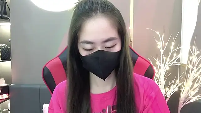 Snapshot of witch-39 chatting on December 20, 1:58 am witch-39 online show from December 20, 1:58 am