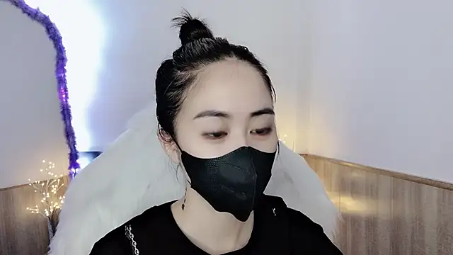 Snapshot of witch-39 chatting on March 18, 8:39 am witch-39 online show from March 18, 8:39 am