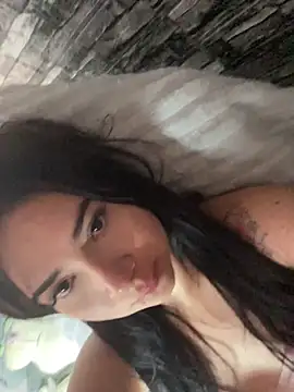 corallwells online show from February 24, 3:07 am