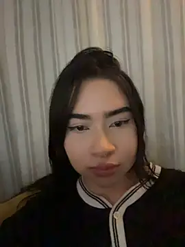 corallwells online show from April 9, 3:08 am