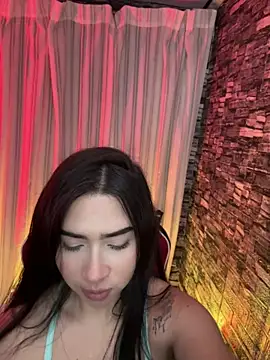 corallwells online show from April 16, 5:08 am