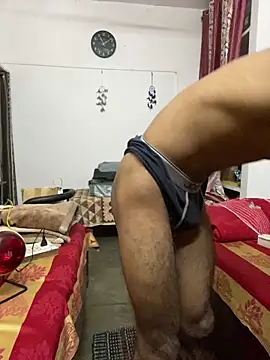 Snapshot of Wild_beast chatting on December 18, 5:39 pm Wild beast online show from December 18, 5:39 pm