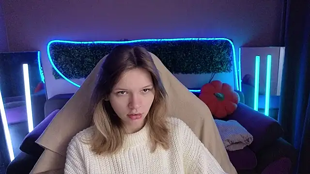 LitaBrom online show from November 15, 2:04 am