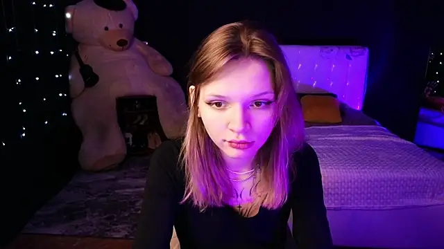 LitaBrom online show from November 14, 2:15 am