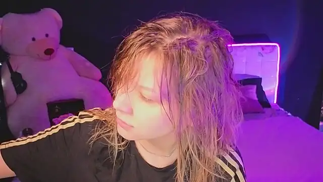 LitaBrom online show from November 26, 2:22 am