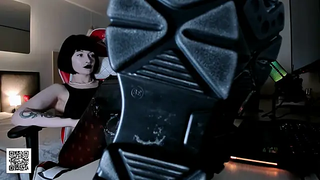  Goddess Misha  online show from November 14, 9:07 pm