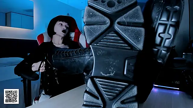  Goddess Misha  online show from November 22, 9:02 pm