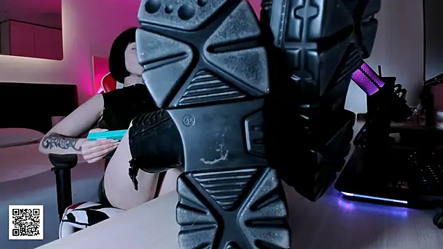  Goddess Misha  online show from November 26, 9:04 pm