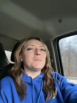 Snapshot of lezbean24 chatting on February 24, 10:43 pm lezbean24 online show from February 24, 10:43 pm