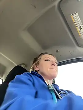 Snapshot of lezbean24 chatting on February 9, 7:01 pm lezbean24 online show from February 9, 7:01 pm