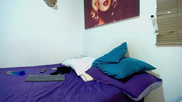 maryoriegil1 online show from February 8, 1:22 am