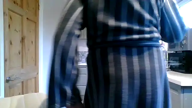 jimmybenido online show from April 1, 4:37 pm