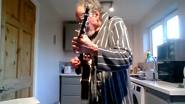 jimmybenido online show from March 4, 5:42 pm