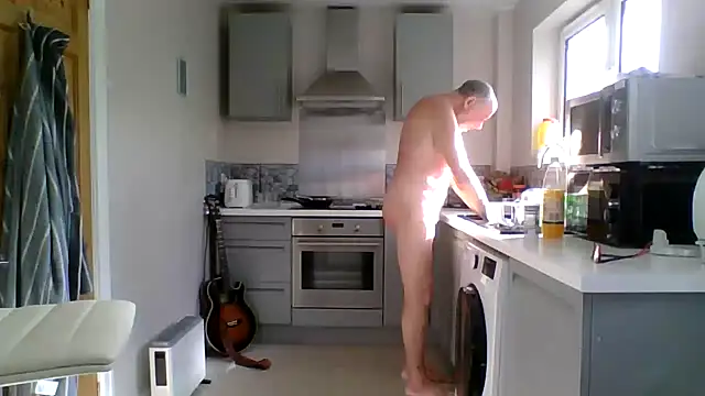 Snapshot of jimmybenido chatting on June 10, 4:41 pm jimmybenido online show from June 10, 4:41 pm