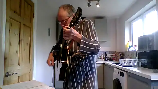 jimmybenido online show from May 13, 4:47 pm