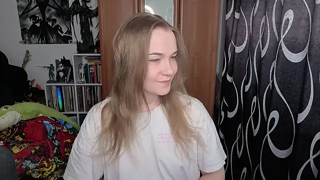 Snapshot of stellablondy chatting on June 13, 1:09 pm stellablondy online show from June 13, 1:09 pm