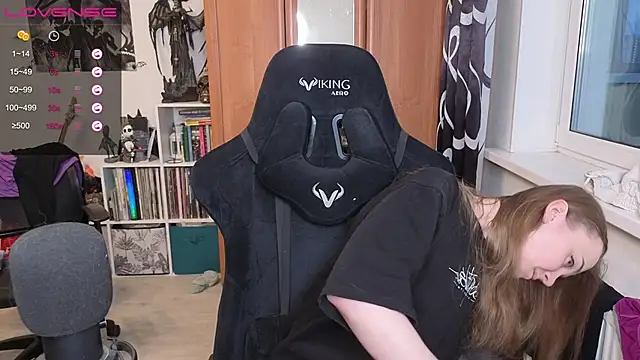 stellablondy online show from March 4, 3:42 pm