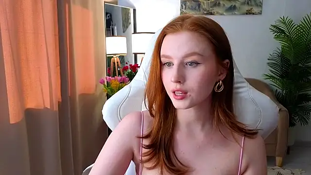 Snapshot of Meow_babe chatting on March 8, 10:11 am Meow babe online show from March 8, 10:11 am