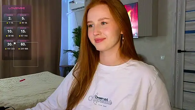 Snapshot of Meow_babe chatting on June 17, 12:04 pm Meow babe online show from June 17, 12:04 pm