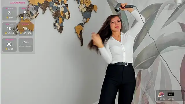 CamillaLarson online show from March 26, 3:05 am